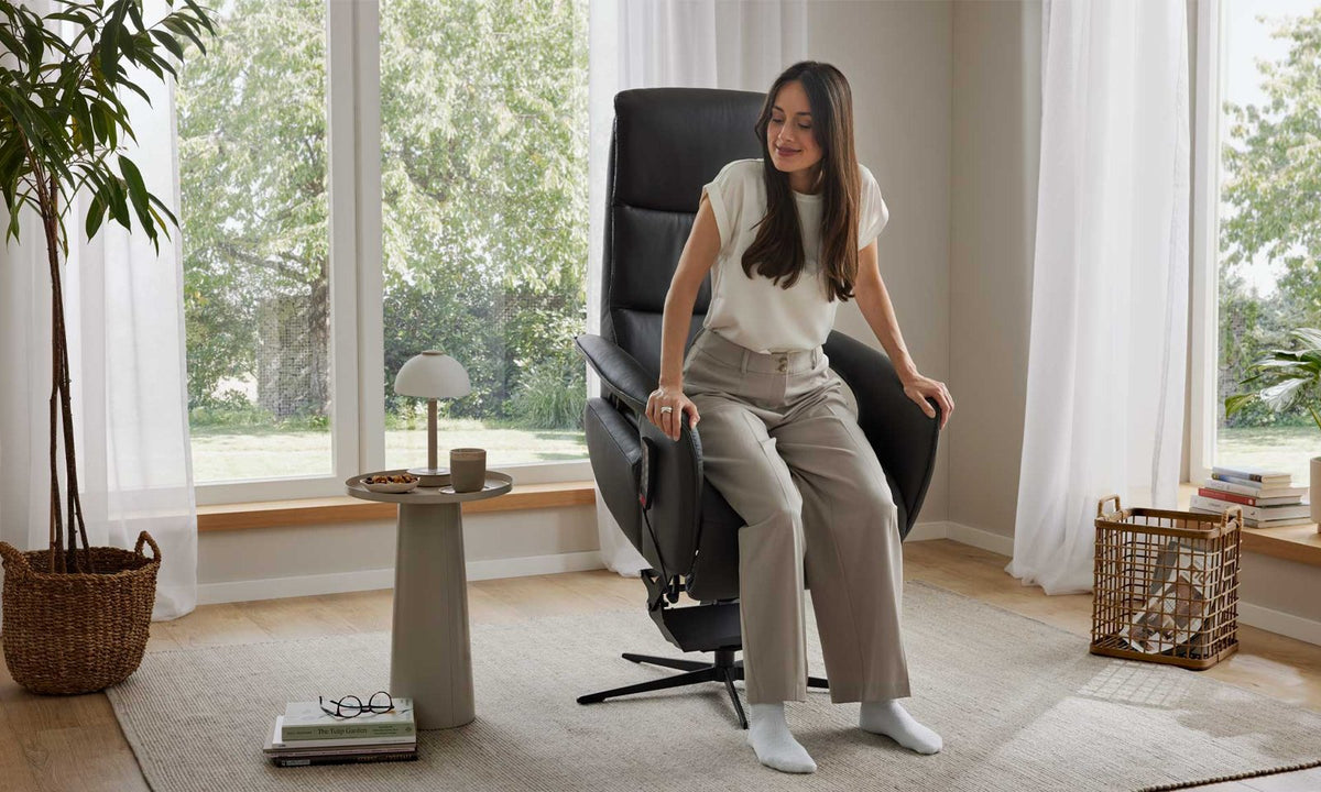 Dreh-Relaxsessel mit Lederbezug in Anthrazit