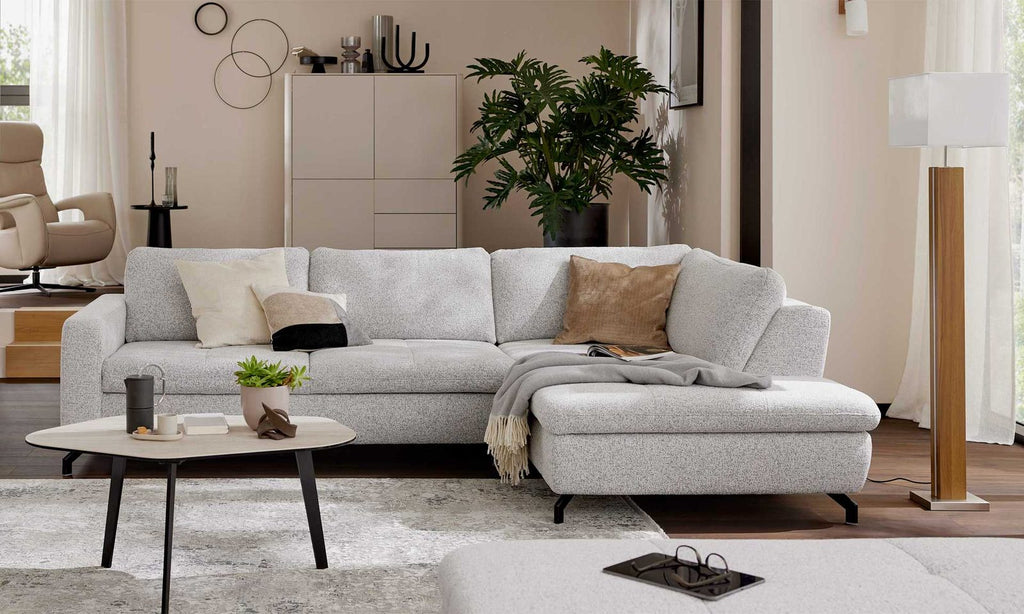Interliving Serie 4451 – Ecksofa Stoff Ecru