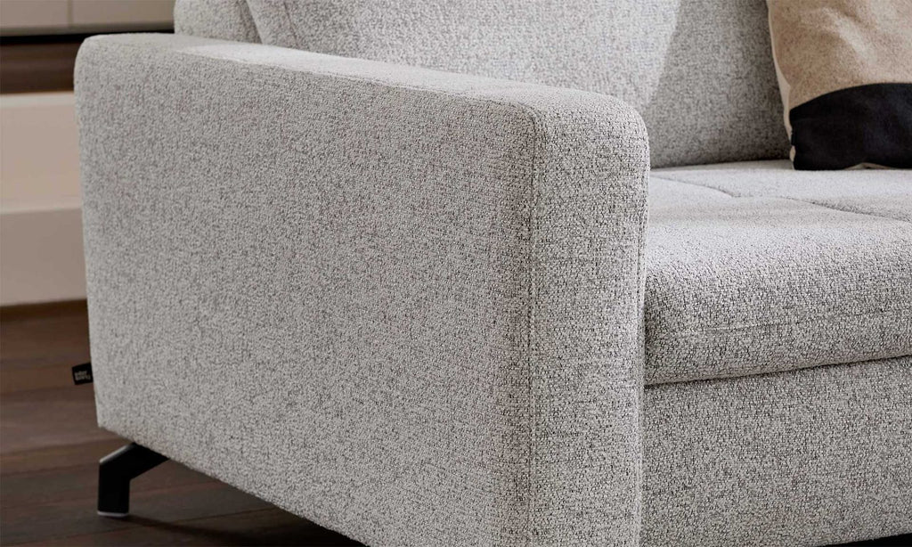 Interliving Serie 4451 – Ecksofa Stoff Ecru