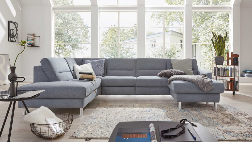 Interliving Serie 4305 – Wohnlandschaft Stoff Stahlblau