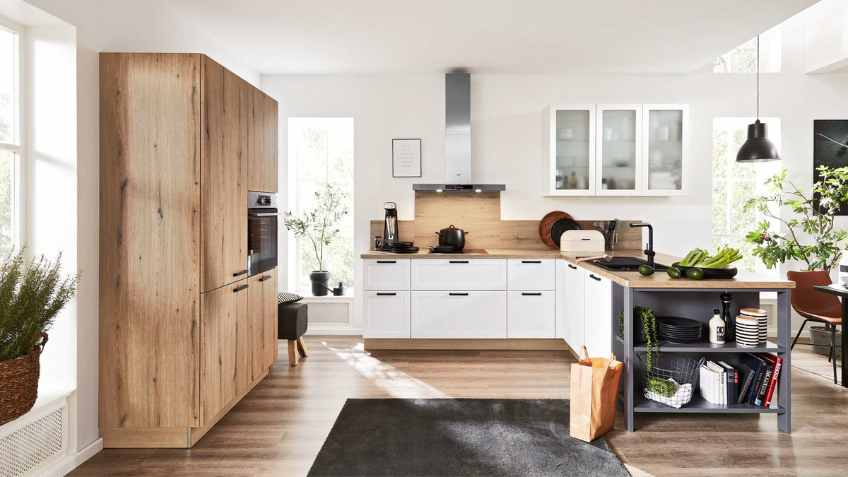 Interliving Küche Serie 3029 – Weißer Landhausstil