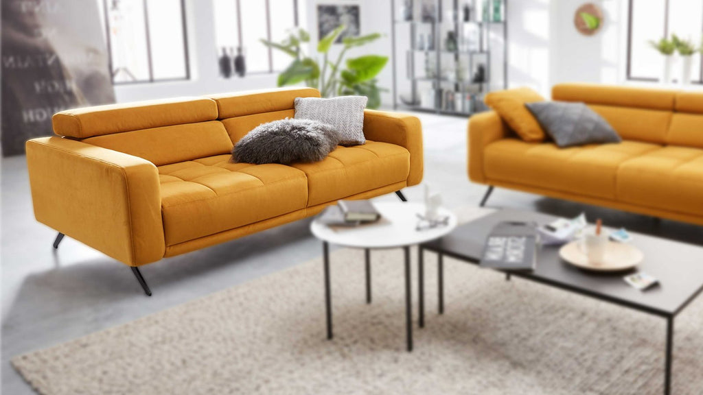 Interliving Serie 4303 – Einzelsofa 3-Sitzer Samt Curry