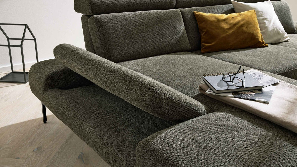 Interliving Serie 4254 – Ecksofa Stoff Jagdgrün