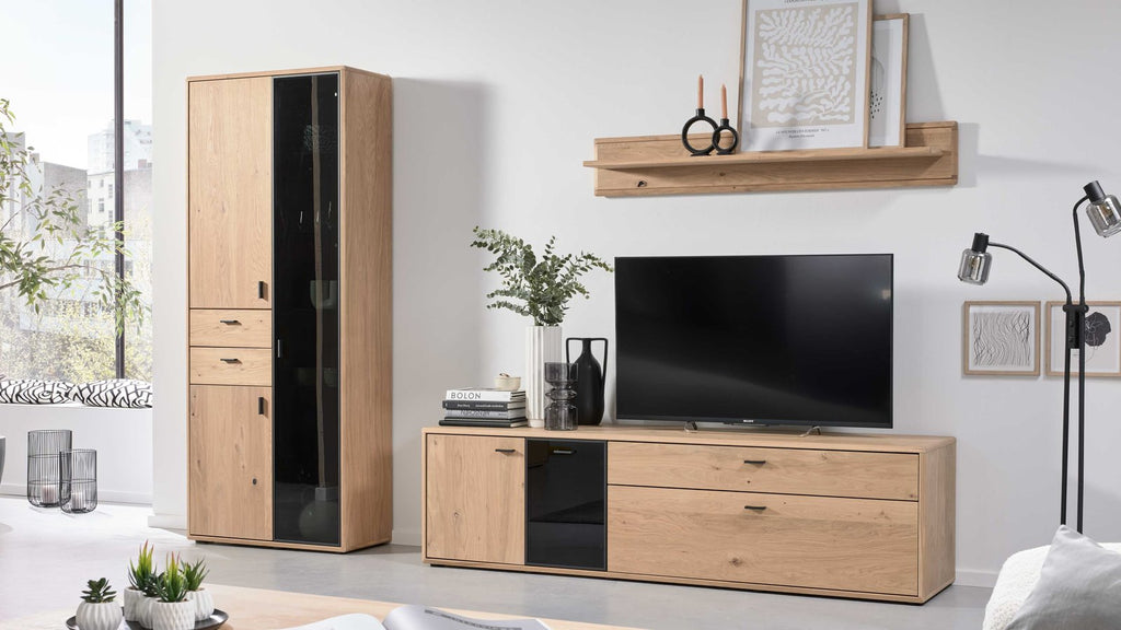 Interliving Wohnwand Eichefurnier Schwarzglas