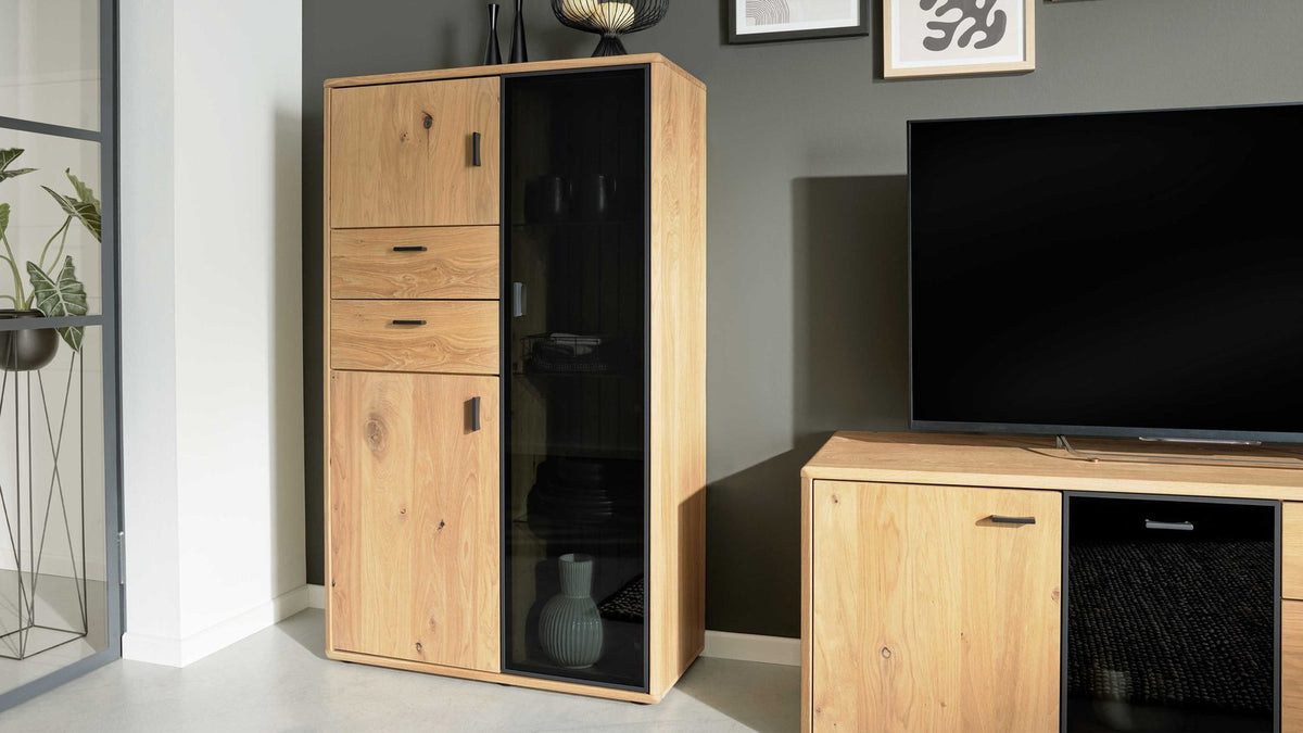 Interliving Highboard Eichefurnier und Schwarzglas