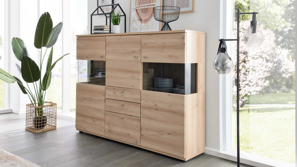 Interliving Highboard mit Glaseinsätzen