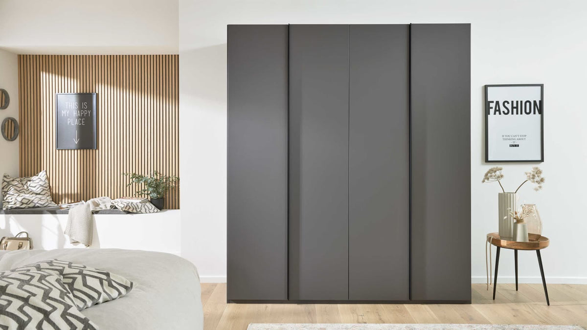 Interliving Drehtürenschrank Serie 1207 in Manhattangrau