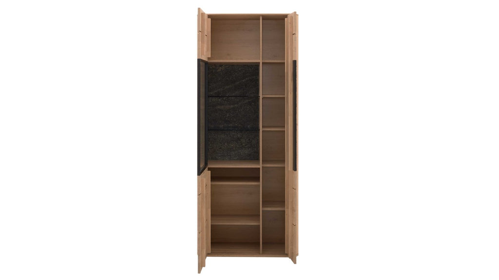 Interliving Kombivitrine Serie 2029 in Wildeiche mit Steinfurnier und getöntem Glas
