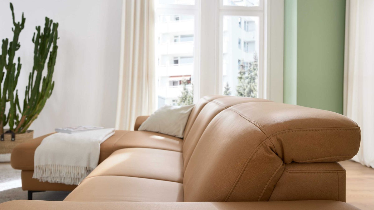Interliving Serie 4064 – Ecksofa Microfaser Kurkuma