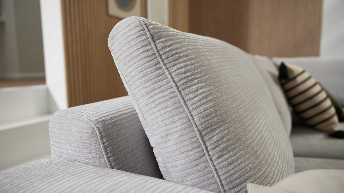 Interliving Serie 4255 – Ecksofa Cord-Optik Hellgrau