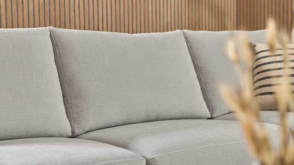 Interliving Serie 4255 – Ecksofa Cord-Optik Hellgrau