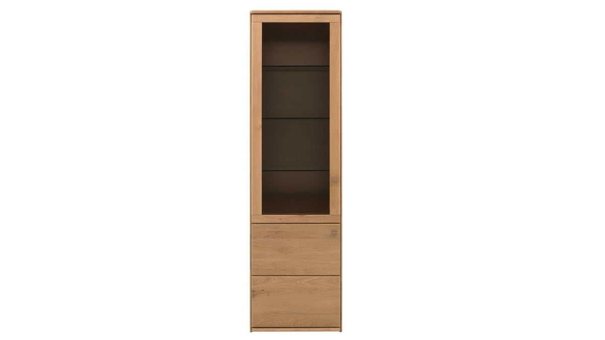 Interliving Vitrine Serie 2028 in Wildeiche mit Klarglaselementen
