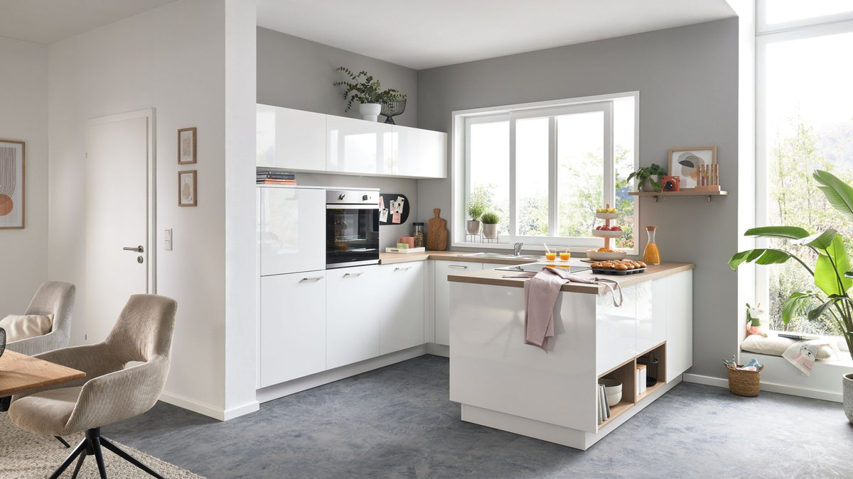 Interliving Küche Serie 3081 – Weiß Hochglanz