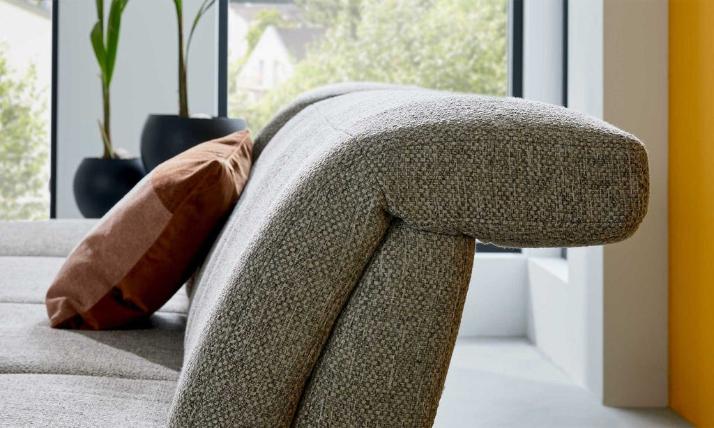 Interliving Serie 4460 – Ecksofa Stoff Silber