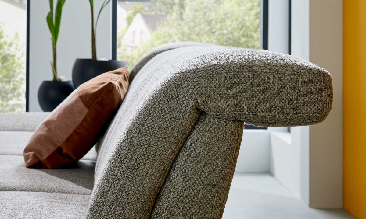 Interliving Serie 4460 – Ecksofa Stoff Silber
