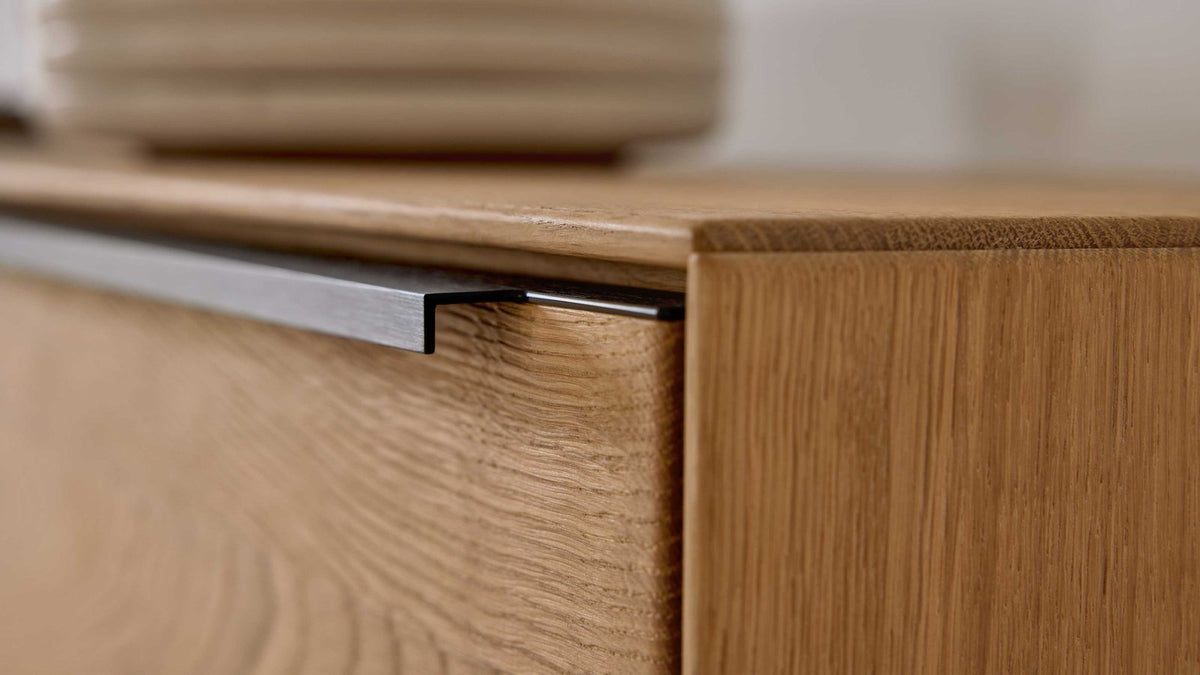 Interliving TV-Board Serie 2033 in Asteiche massiv