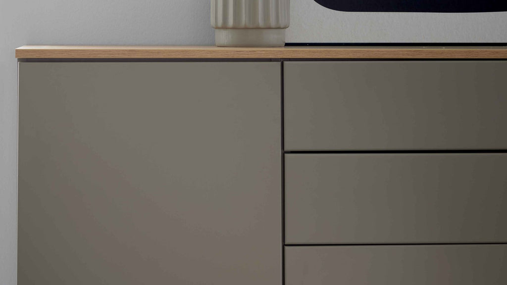 Interliving Sideboard Serie 2031 in Mattgrau mit Türen und Schubladen