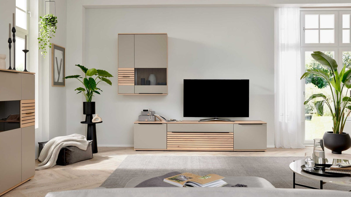 Interliving Wohnwand Grau und Holzoptik