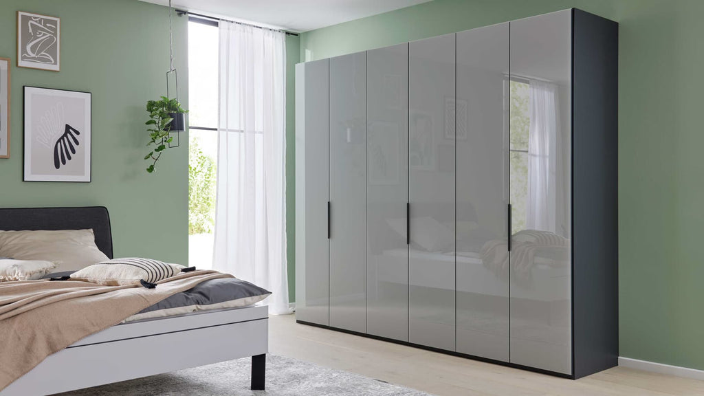 Interliving Kleiderschrank Serie 1210 in Seidengrau und Basalt