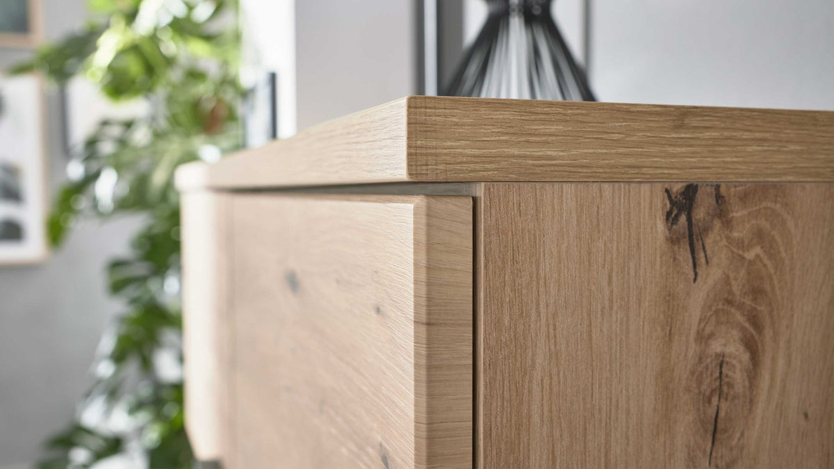 Interliving Wohnwand Serie 2110 in Alteiche Dekor mit Regalwand