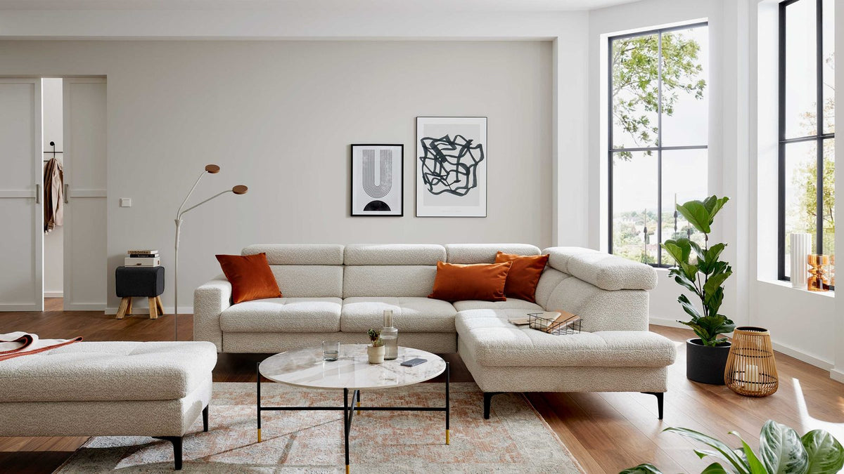 Interliving Serie 4420 – Ecksofa Stoff Hellbeige