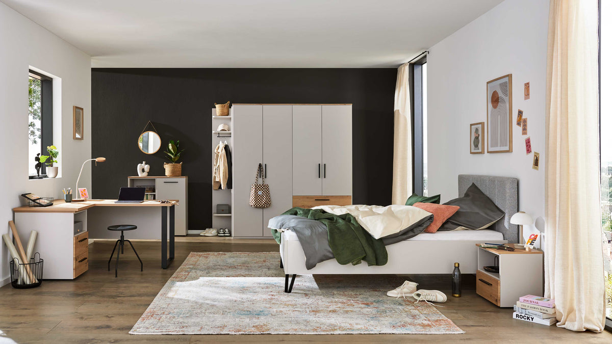 Bett und Kleiderschrank der Jugendzimmer Serie 1702