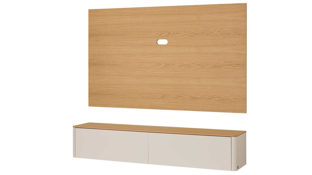 Interliving TV-Wand Serie 2035 in Weiß mit Holzrückwand