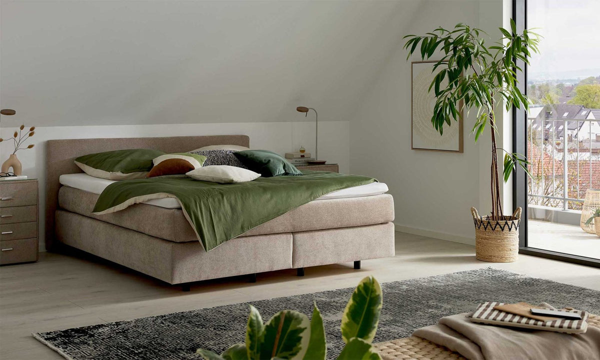 Boxspringbett Serie 1420 in Beige mit Topper