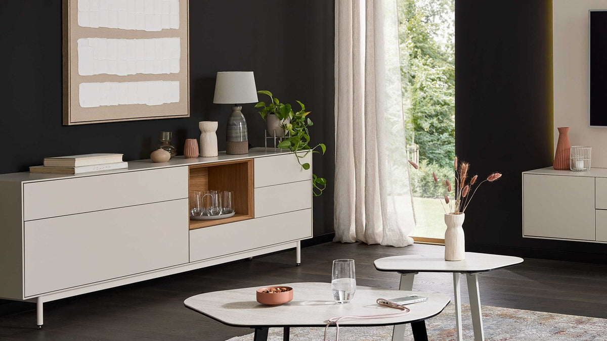 Interliving Sideboard Serie 2034 in Beige mit Klapptür und Schubladen