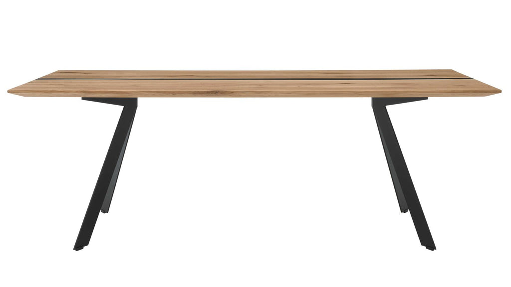 Moderner Esstisch mit massiver Holzplatte und markantem Metallgestell in Schwarz