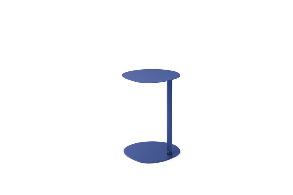 JustB! KM100 – Beistelltisch in Stahl pulverbeschichtet ultramarine blue