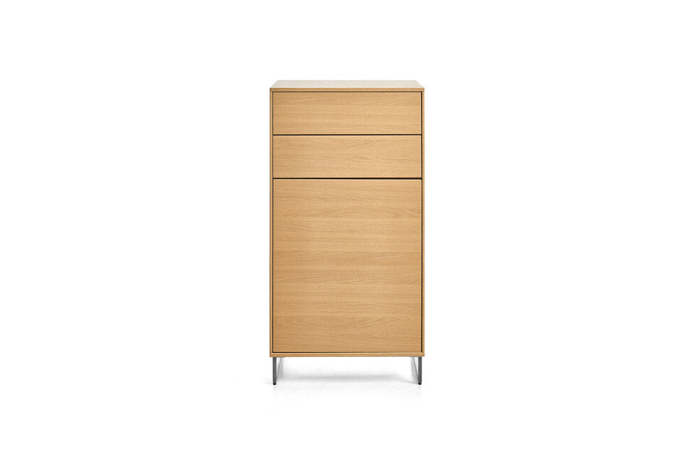 Kara-Frame – Kommode in Eiche furniert mit Edelstahlkufe